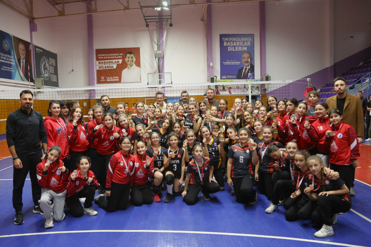 Okul Sporları Voleybol İl Birinciliği Sona Erdi