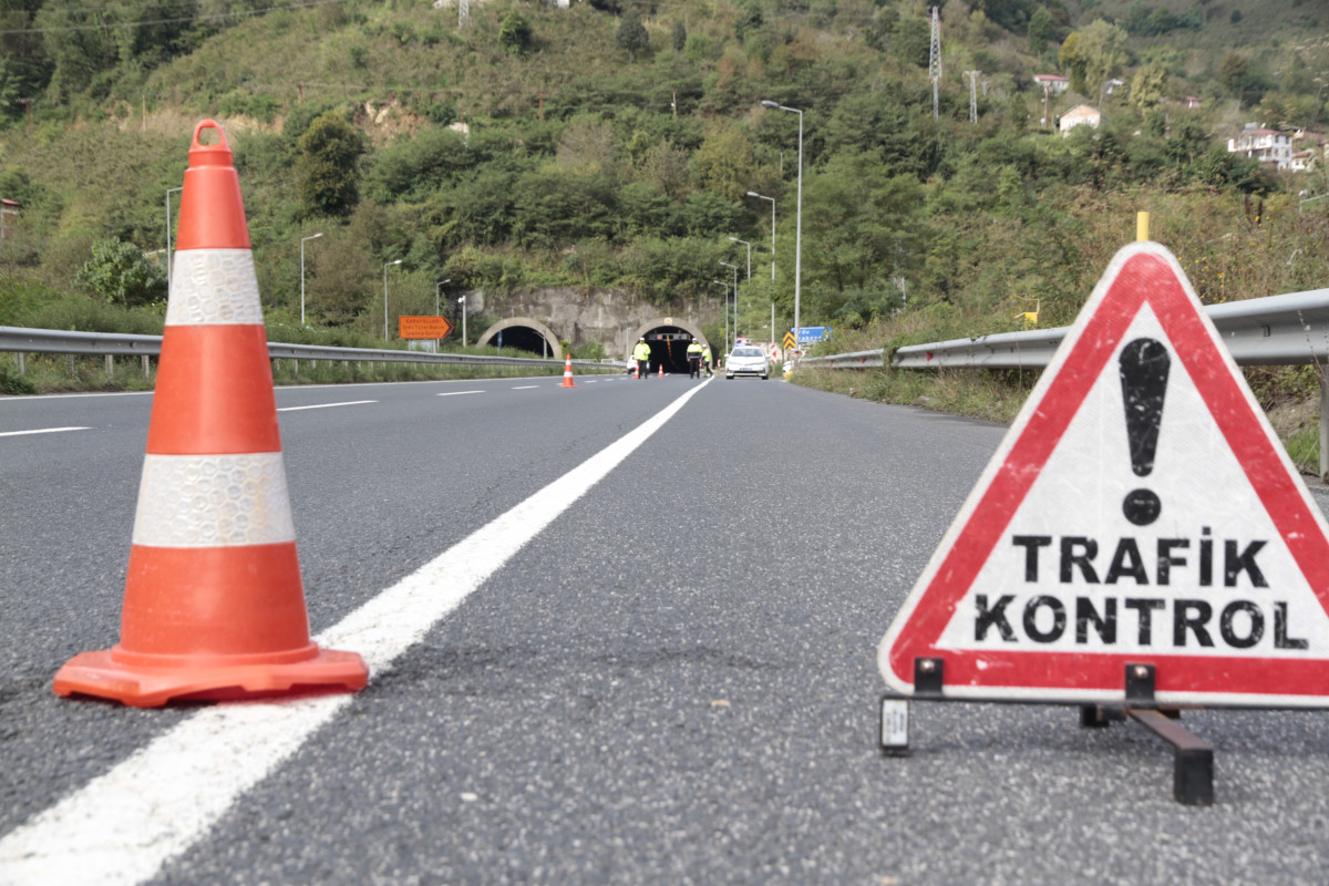 ORDU'DA TRAFİK DENETMELERİ DEVAM EDİYOR 